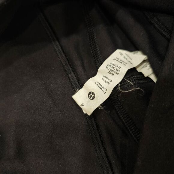 Lululemon black size 4 Wide Cropp3d Leggings - Picture 4 of 5